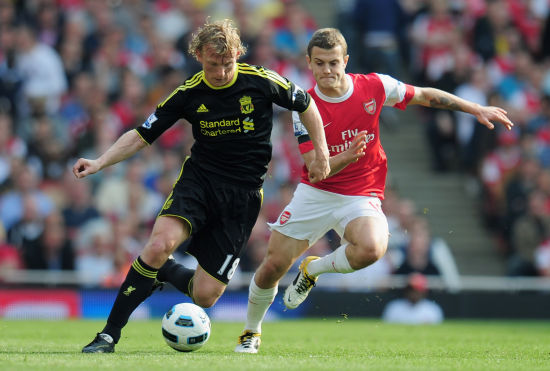 TA：曼联有B费1年选择续约条款，沙特、欧洲一些俱乐部关注他（英媒：曼联握有B费一年续约选项，沙特及多家欧洲俱乐部关注）