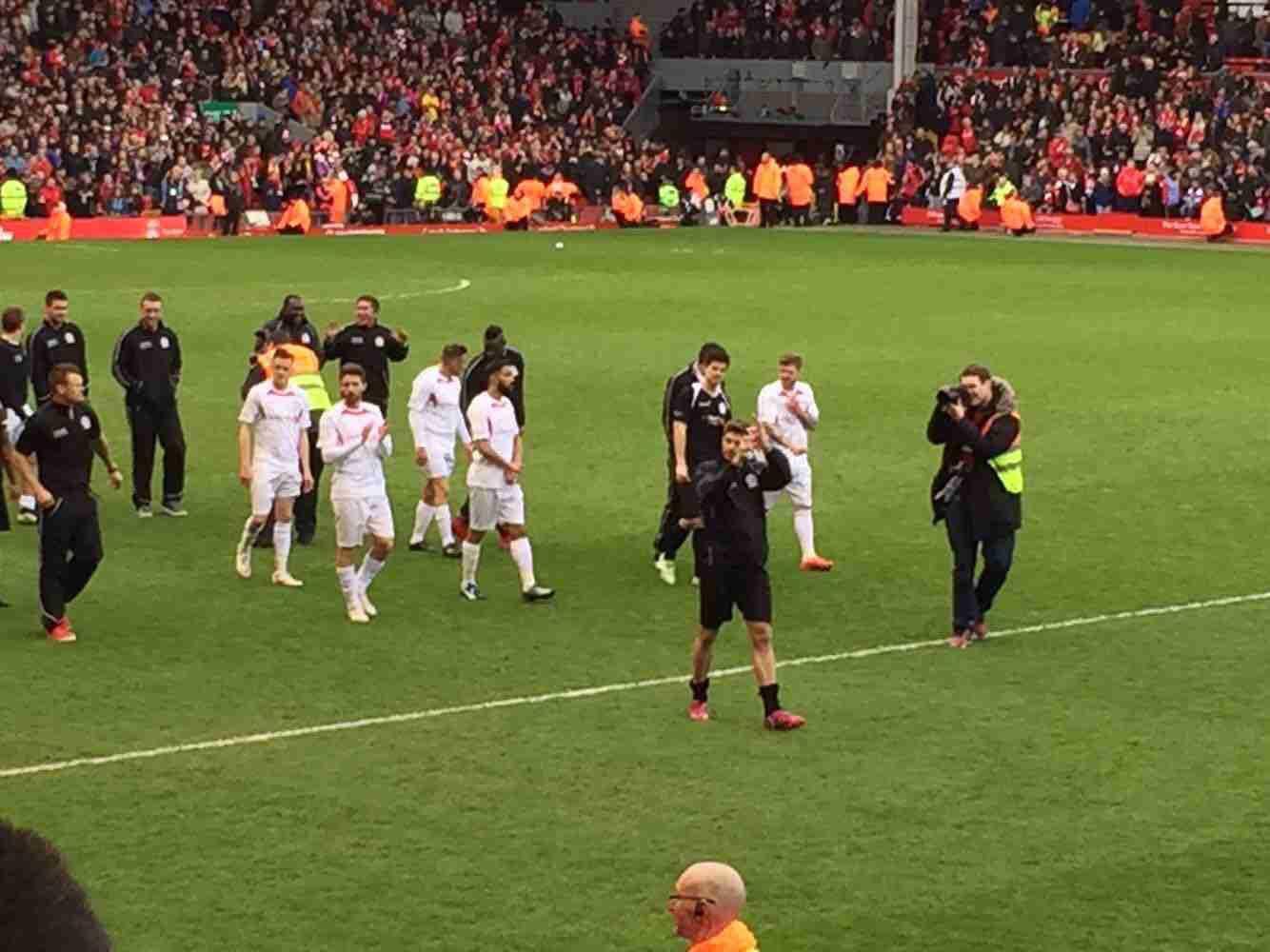 意媒：国米中卫缺乏回追速度，齐沃想用比塞克弥补这一点（意媒：国米中卫回追不足，齐沃欲以比塞克弥补）