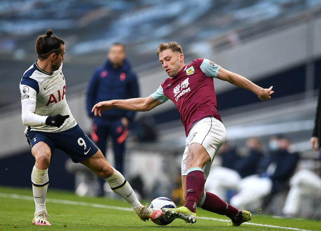 鲁尼：我爱逛廉价商店，买咖喱味方便面和薯片吃