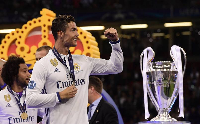 篮球NBA球队交易谈判持续进行（NBA球队交易谈判仍在进行中）