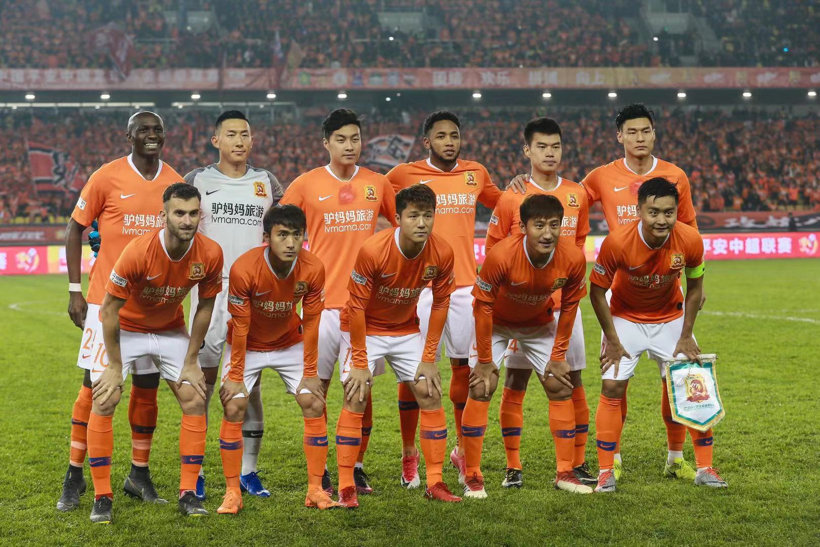 塞尔希-多明格斯：伊尼戈拥有领袖气质；目标是回到巴萨踢球（塞尔希·多明格斯：伊尼戈展现领袖风范，志在重返巴萨）