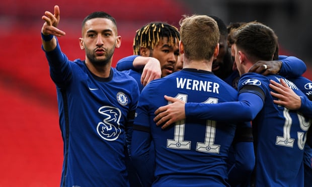 谭龙效力亚泰8年陪球队降级又冲超，如今再次跟随球队降级