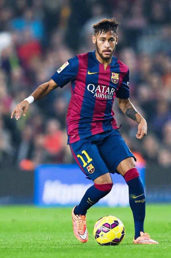 都体：米兰在关注布雷斯特左闸洛科，他是本赛季法甲抢断王