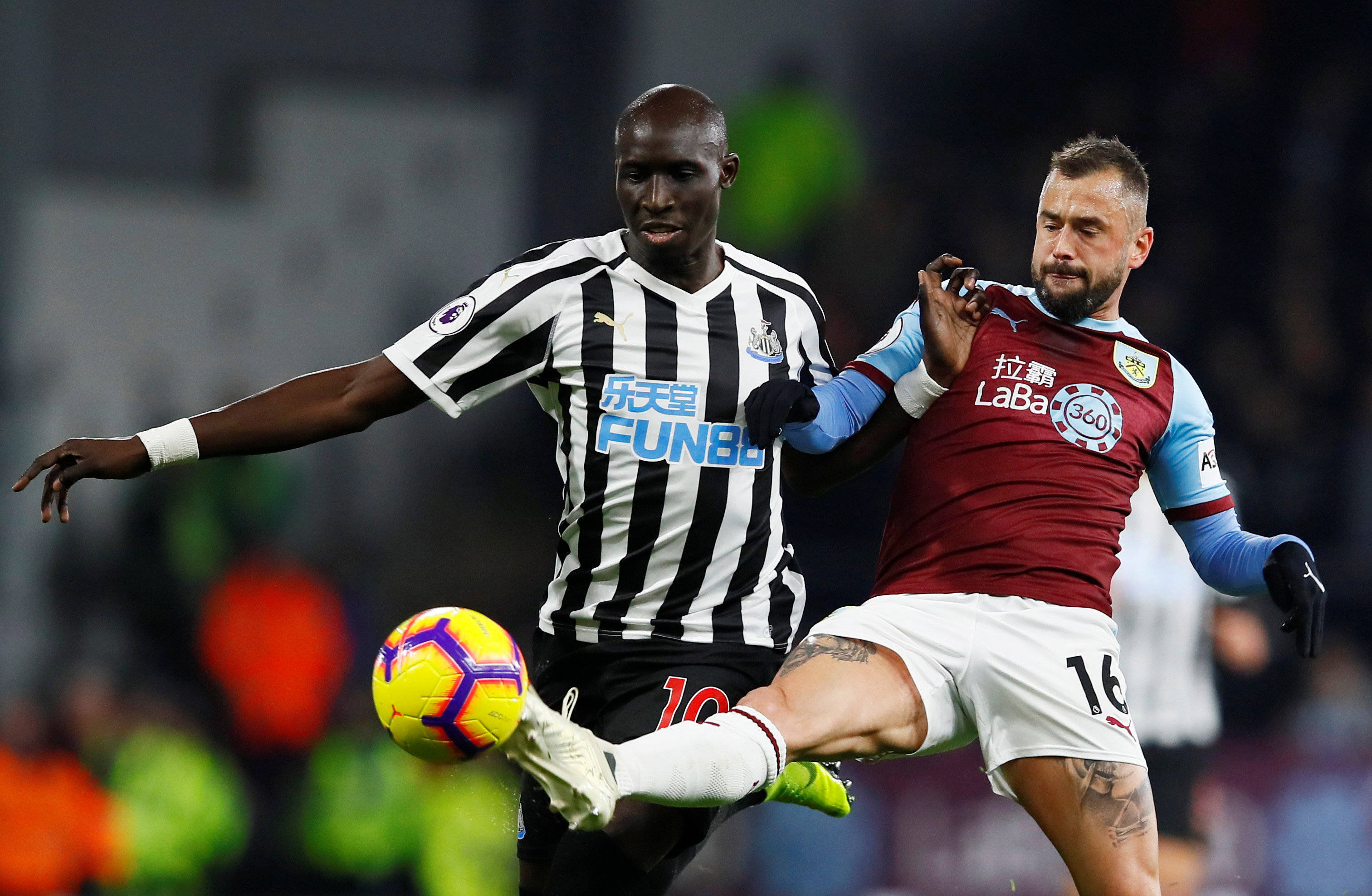 巴西记者：巴乙前锋克莱伯自由身加盟云南玉昆，签约两年