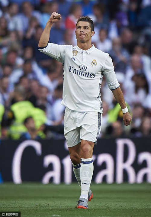 托恩：卡尔的比赛风格与梅西类似，他有望入选德国世界杯阵容（托恩称卡尔踢法神似梅西，有望跻身德国队世界杯名单）